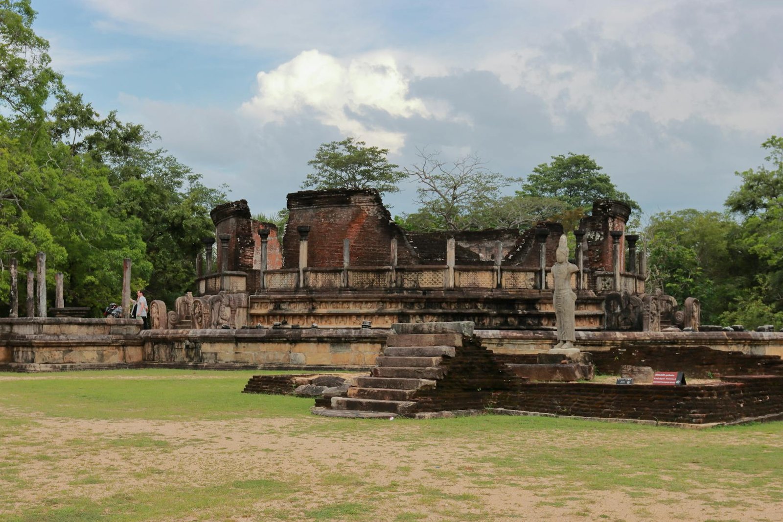 POLONNARUWA